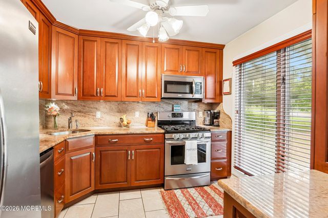 1307 W Union Lane A4, Manasquan, NJ 08736