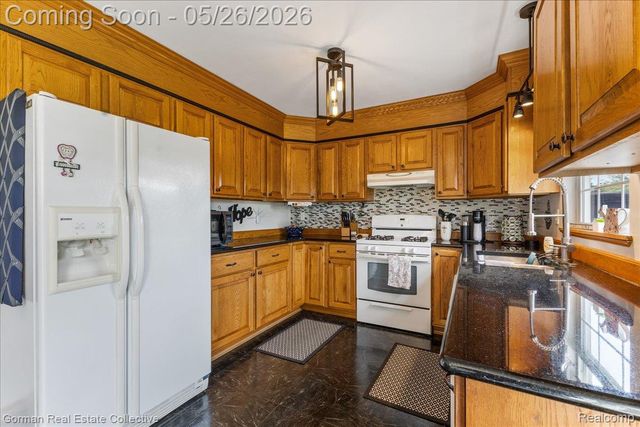 3457 W Burnside Road, Marathon Township, MI 48464
