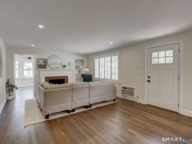 204 Hazard Avenue, Enfield, CT 06082