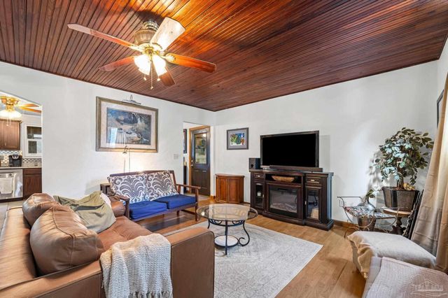 401 N 16th Ave, Pensacola, FL 32501