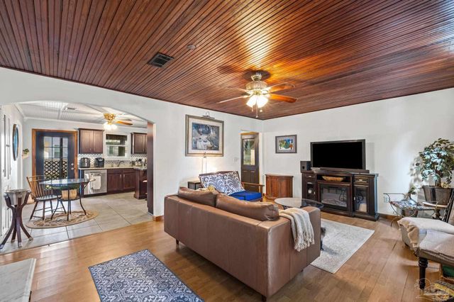 401 N 16th Ave, Pensacola, FL 32501