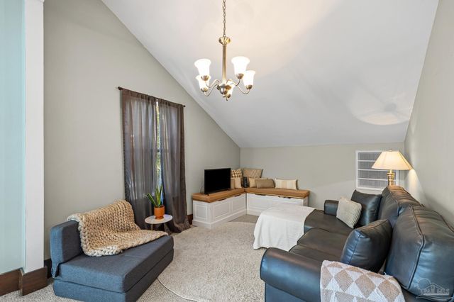 401 N 16th Ave, Pensacola, FL 32501