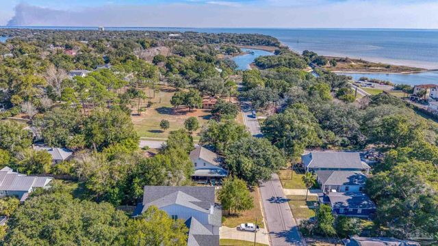 401 N 16th Ave, Pensacola, FL 32501