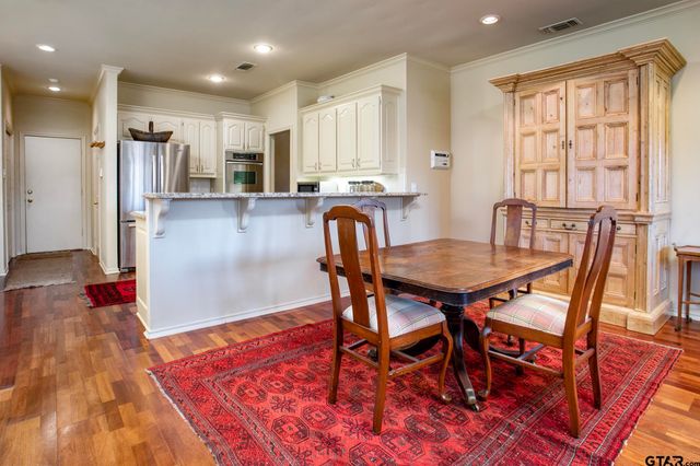 1418 Hollytree Place, Tyler, TX 75703