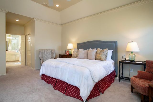 1418 Hollytree Place, Tyler, TX 75703