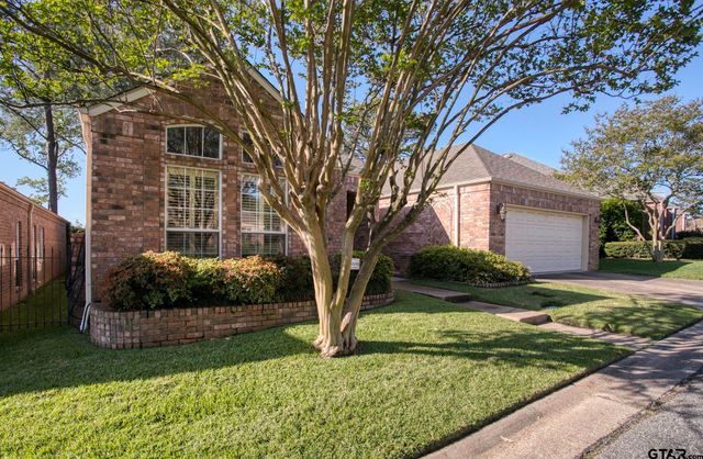 1418 Hollytree Place, Tyler, TX 75703