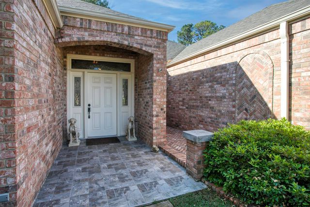 1418 Hollytree Place, Tyler, TX 75703