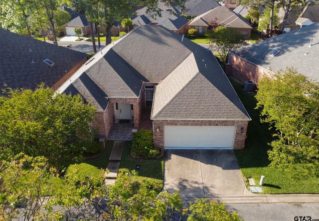 1418 Hollytree Place, Tyler, TX 75703