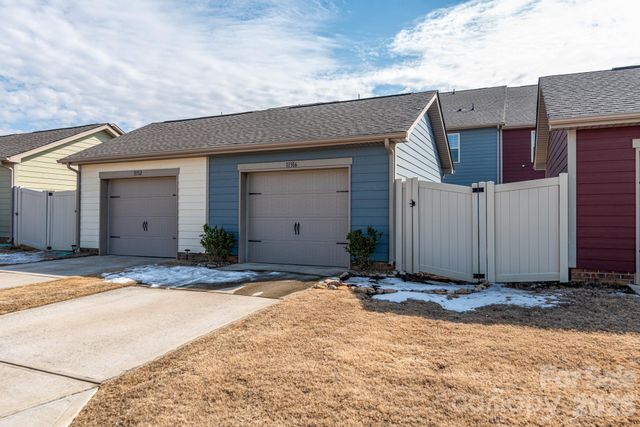 11316 Westbranch Parkway, Davidson, NC 28036