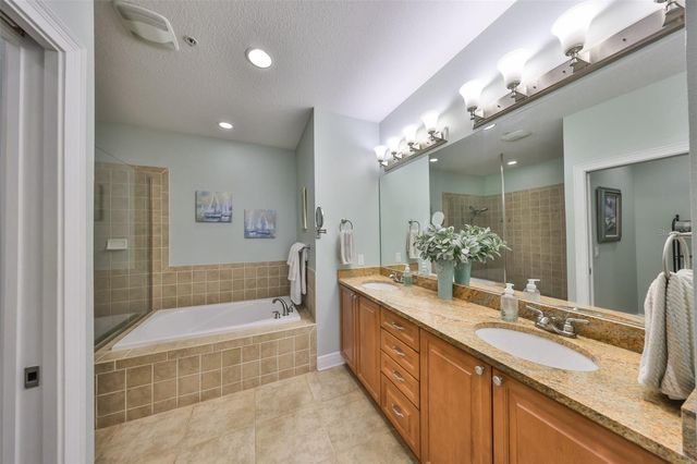 1030 BELLASOL WAY 302, Apollo Beach, FL 33572