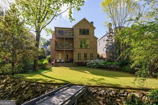 1144 Brookhaven Commons Drive NE, Atlanta, GA 30319