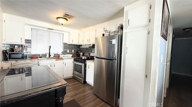 1445 Florida Ave. 43, Hemet, CA 92543