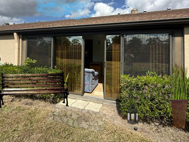 542 Shady Pine Way D, Greenacres, FL 33415