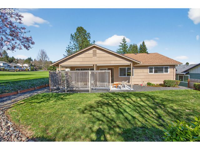 15645 Sw QUEEN VICTORIA Pl, King City, OR 97224
