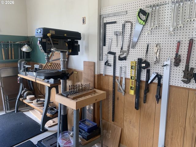 15645 Sw QUEEN VICTORIA Pl, King City, OR 97224