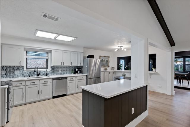 2811 Normand Drive, College Station, TX 77845