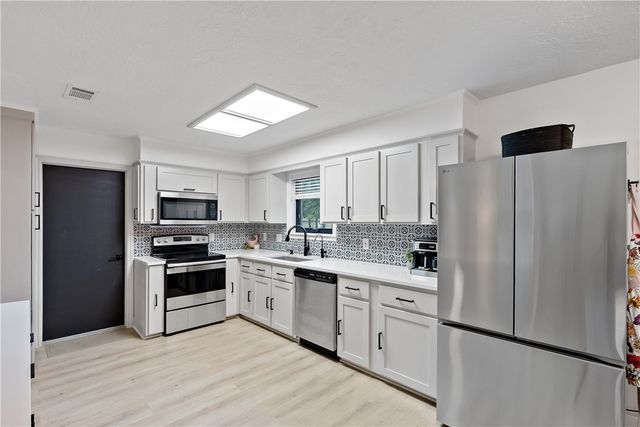 2811 Normand Drive, College Station, TX 77845
