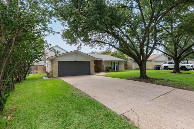2811 Normand Drive, College Station, TX 77845