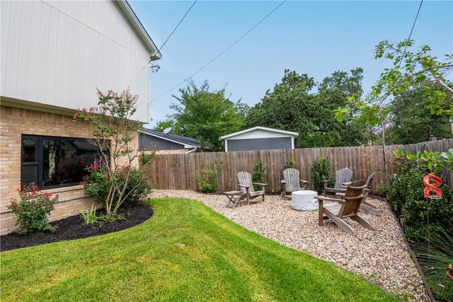 2811 Normand Drive, College Station, TX 77845