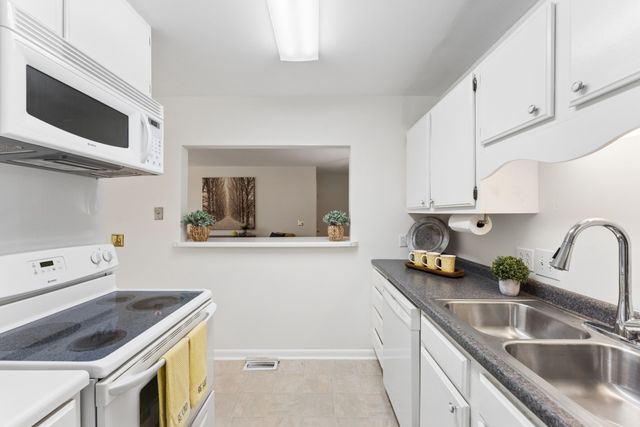 520 Doral Country Dr, Nashville, TN 37221