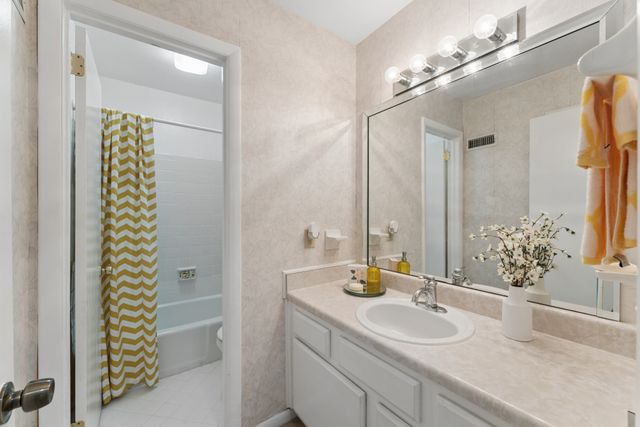 520 Doral Country Dr, Nashville, TN 37221