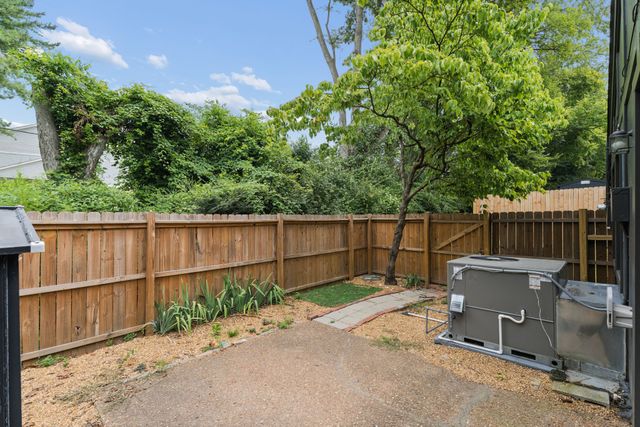 520 Doral Country Dr, Nashville, TN 37221