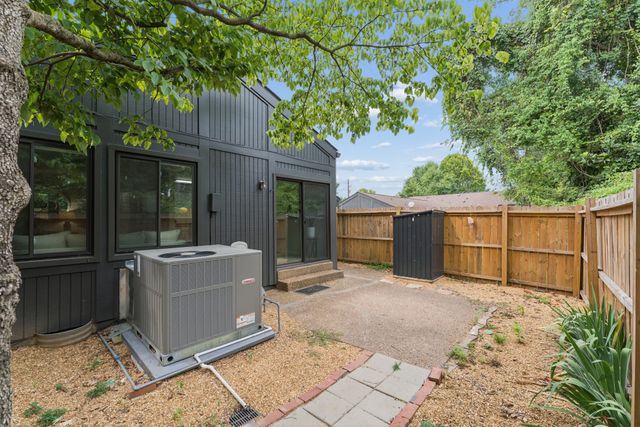 520 Doral Country Dr, Nashville, TN 37221