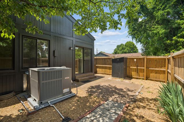 520 Doral Country Dr, Nashville, TN 37221