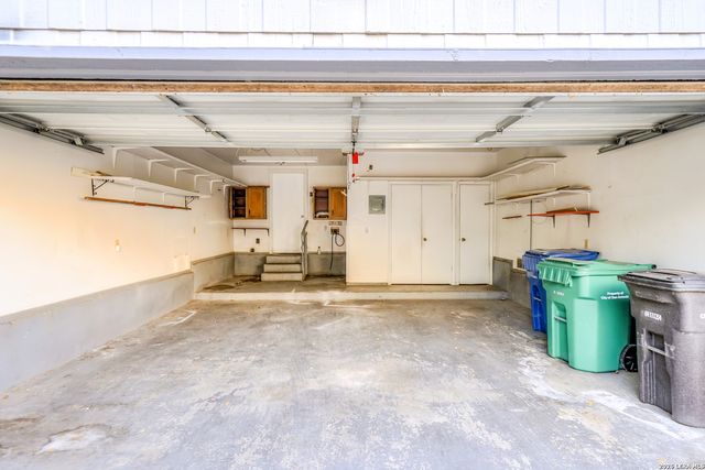 6422 Honey Hl, San Antonio, TX 78229