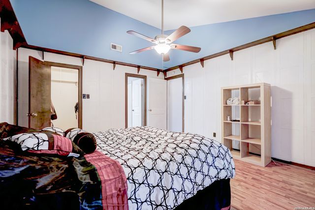 6422 Honey Hl, San Antonio, TX 78229