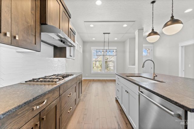 3363 E Kalinga Ln, Meridian, ID 83642