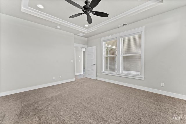 3363 E Kalinga Ln, Meridian, ID 83642