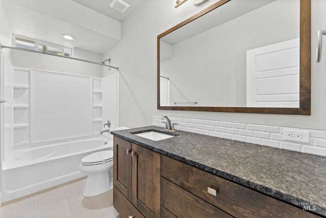 3363 E Kalinga Ln, Meridian, ID 83642