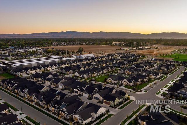 3363 E Kalinga Ln, Meridian, ID 83642