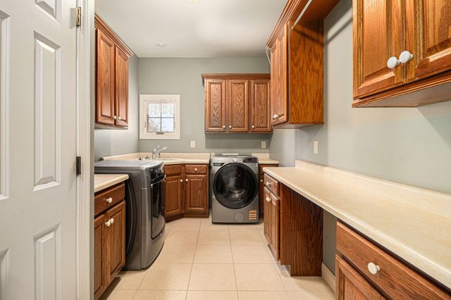 365 Newton Lane, Valparaiso, IN 46383