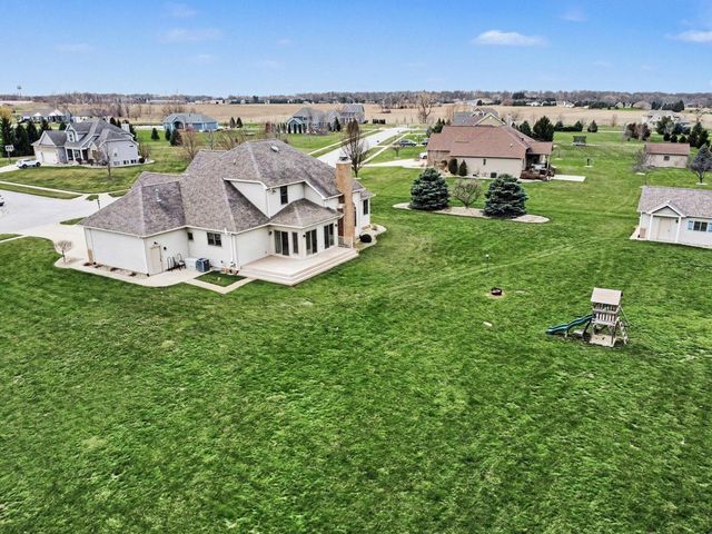 365 Newton Lane, Valparaiso, IN 46383