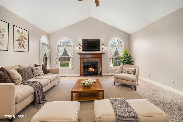 365 Newton Lane, Valparaiso, IN 46383