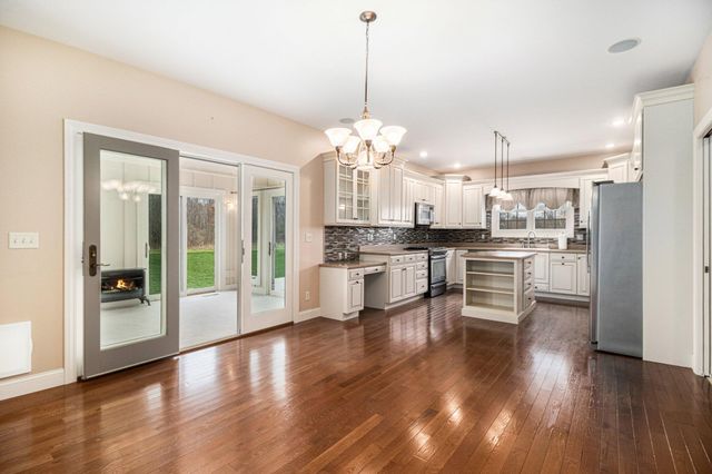 365 Newton Lane, Valparaiso, IN 46383