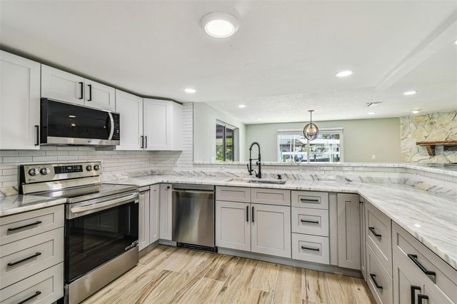 13909 BERKOWITZ AVENUE, Hudson, FL 34667