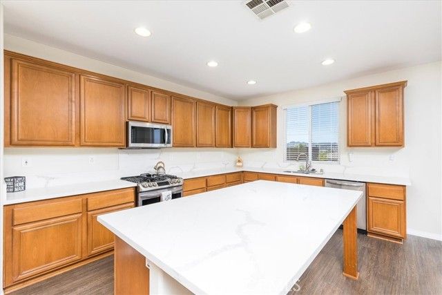 31705 Middlebrook, Menifee, CA 92584