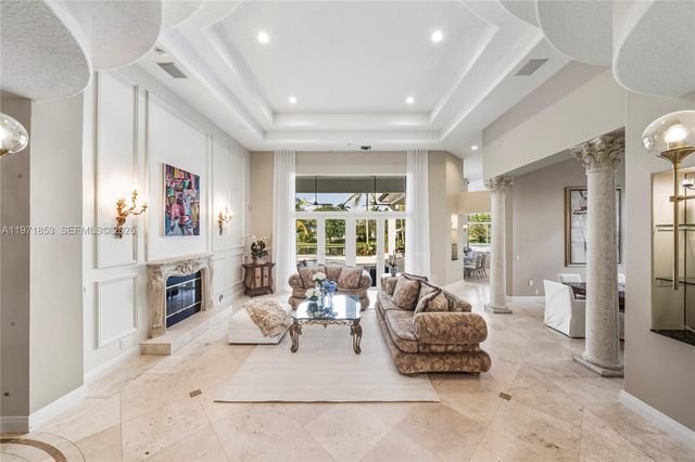 3520 Paddock Rd, Weston, FL 33331