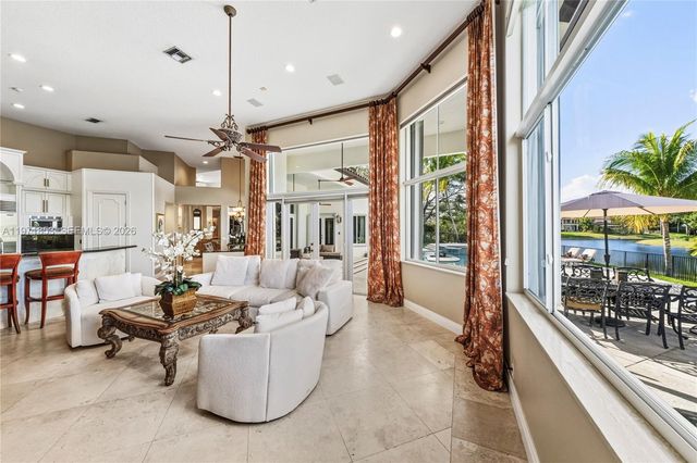 3520 Paddock Rd, Weston, FL 33331