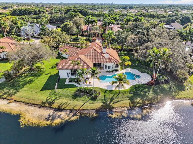 3520 Paddock Rd, Weston, FL 33331