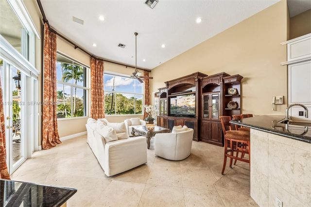 3520 Paddock Rd, Weston, FL 33331