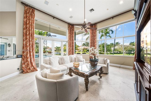 3520 Paddock Rd, Weston, FL 33331