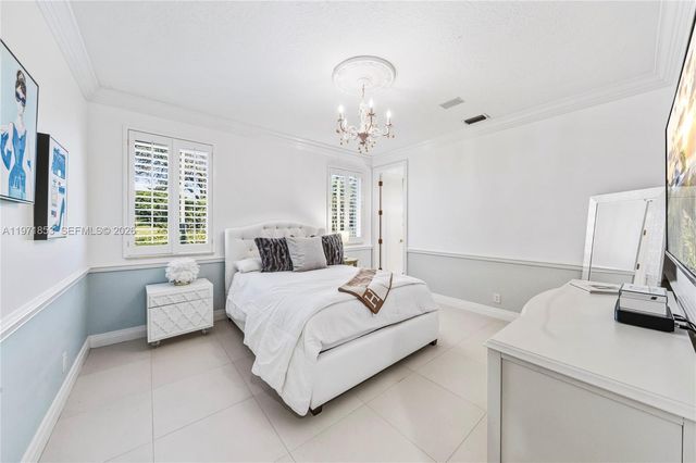 3520 Paddock Rd, Weston, FL 33331