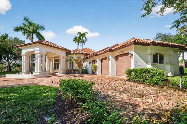 3520 Paddock Rd, Weston, FL 33331