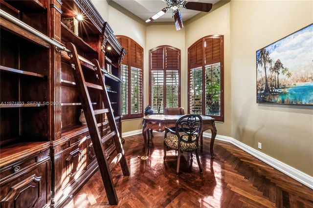 3520 Paddock Rd, Weston, FL 33331