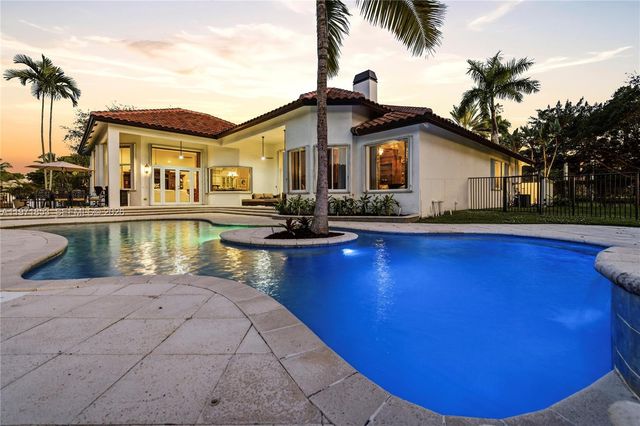 3520 Paddock Rd, Weston, FL 33331