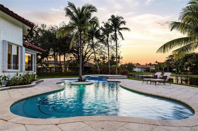 3520 Paddock Rd, Weston, FL 33331